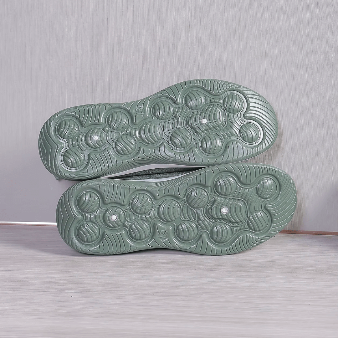 Cloudy - Buty typu Slip-On