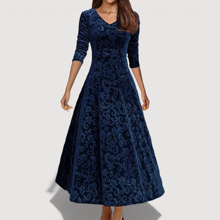 Jillian – Elegancka sukienka z weluru