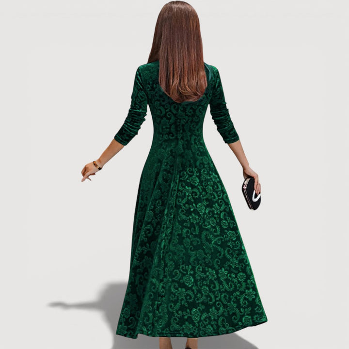 Jillian – Elegancka sukienka z weluru