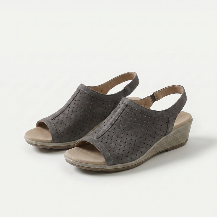 Hazel – Cicha elegancja w delikatnym szarym